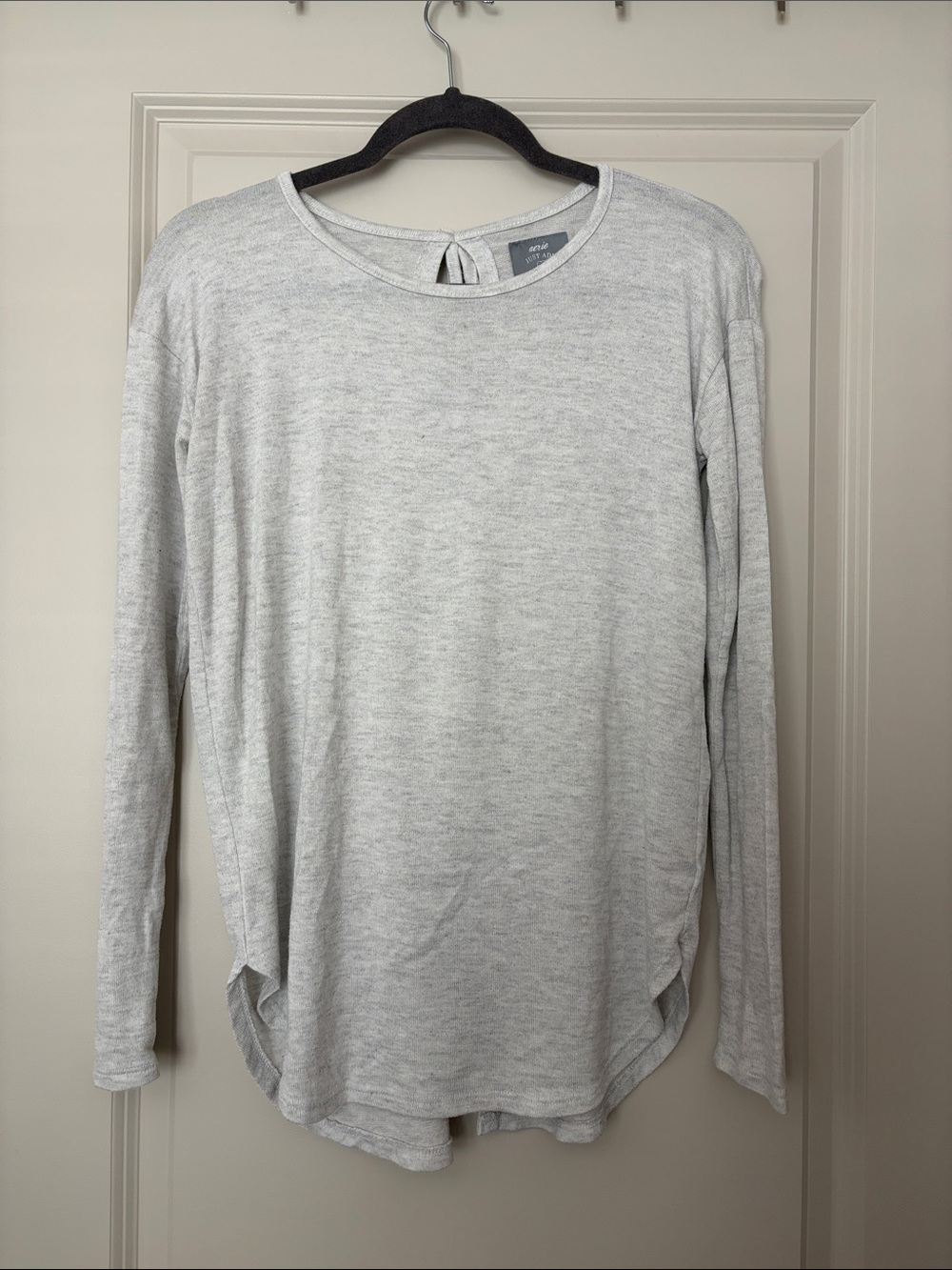 aerie Light Heather Gray Crewneck sweater with bows in the back